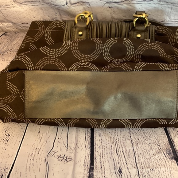 COACH  MADISON OP SIGNATURE LOGO - Picture 6 of 7